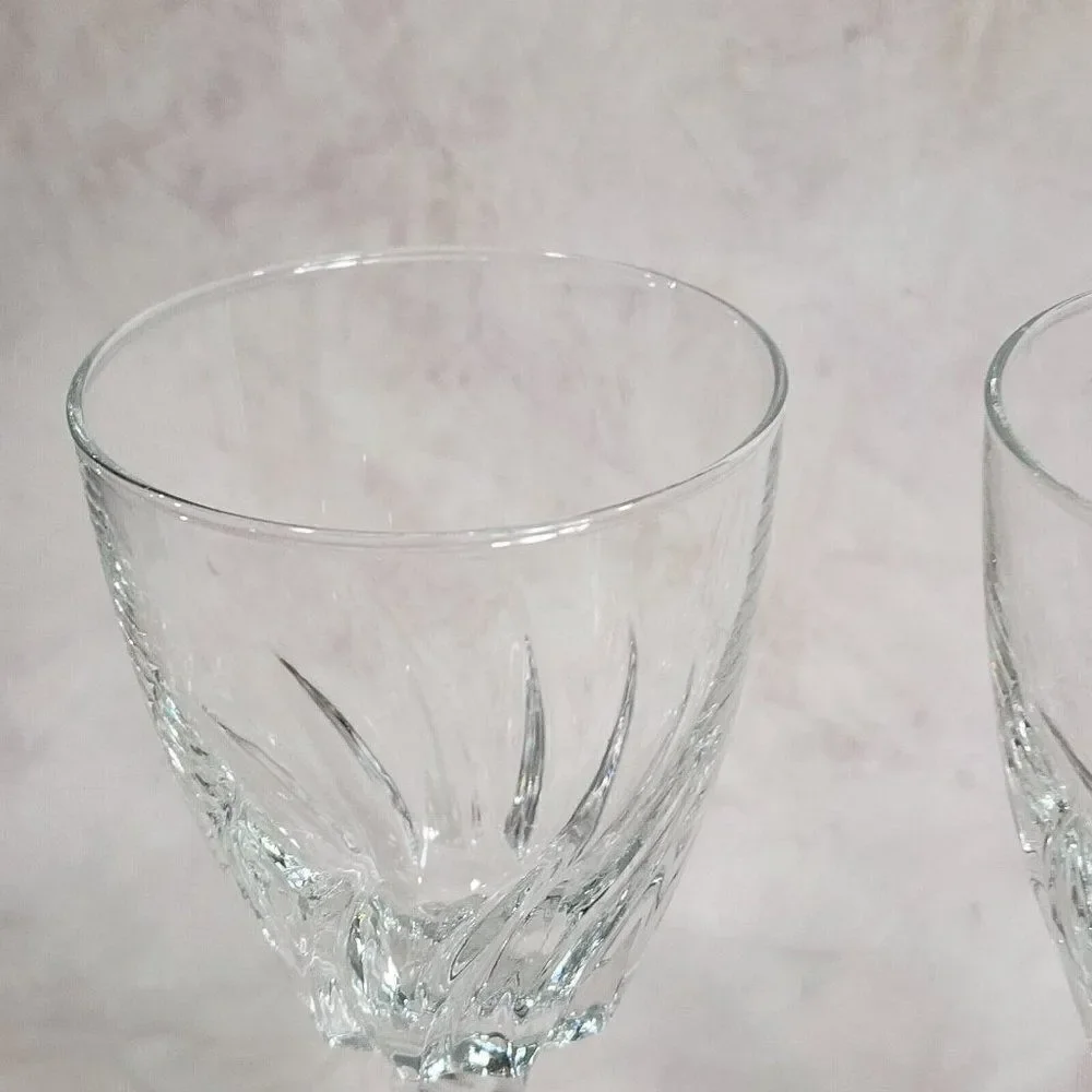 2 Vintage Luminarc Crystal‎ Wine Goblets Glasses 7